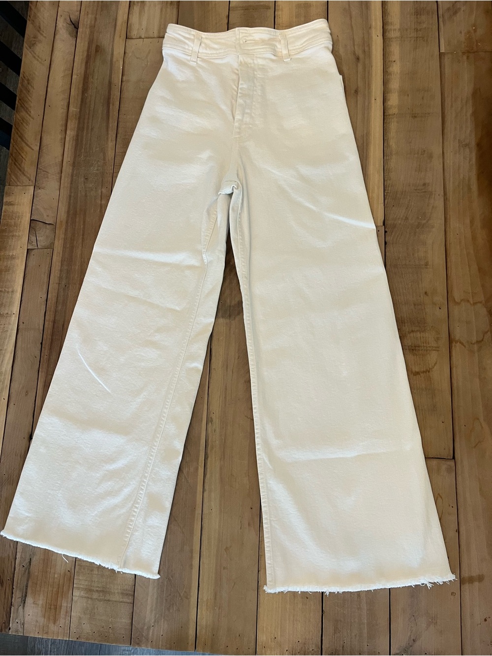 Zara White Wide-Leg Raw Hem Jeans Women Size 2. - Picture 1 of 3